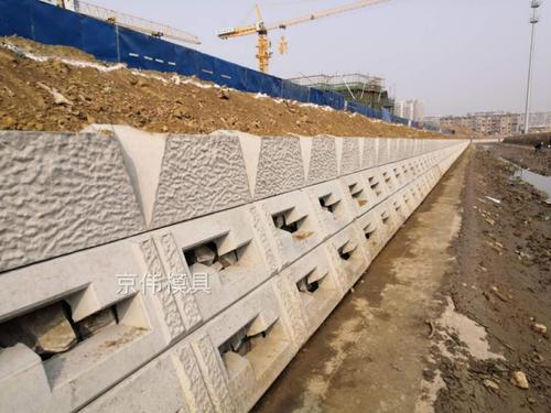 惠州装配式植草砖挡土墙模具阶梯式生态砌块护坡模具产品咨询京伟厂家
